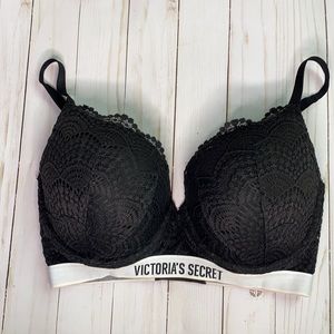 Victoria’s Secret lace t-shirt push-up full coverage bra size 34DD